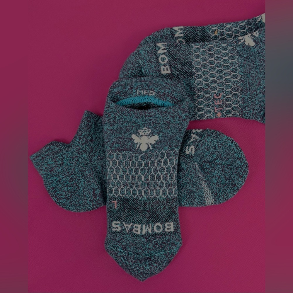Bombas 2 Pair Unisex Athletic Honeycomb  Supportive Teal Ankle Socks Medium NWOT - Picture 4 of 6